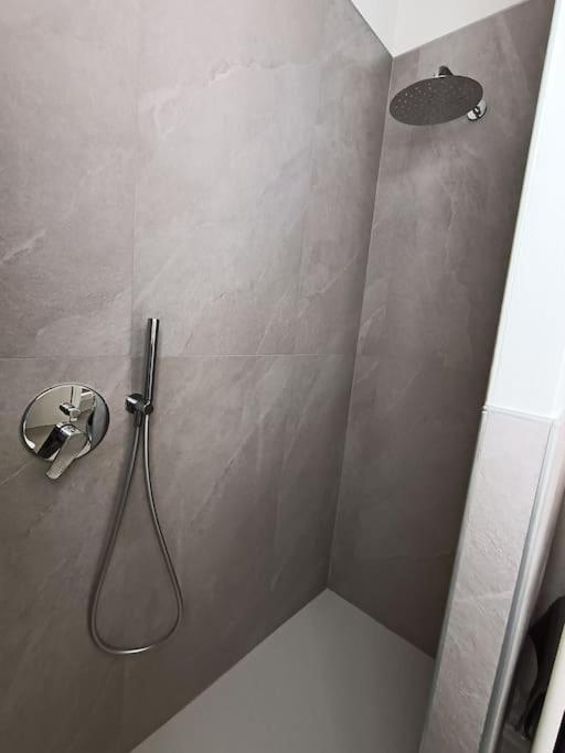 Appartamento Casa Alice Omegna Esterno foto